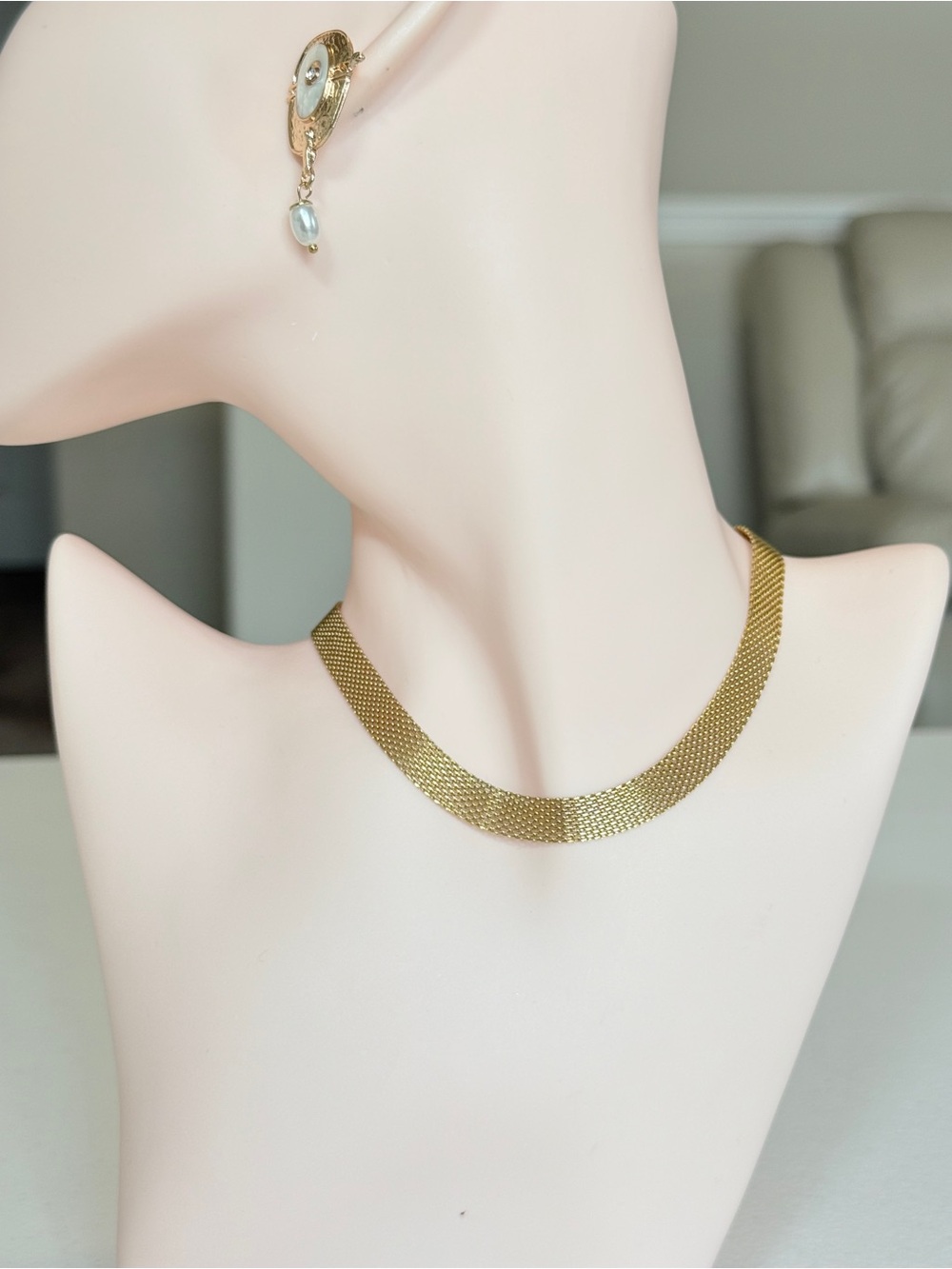 Gold Mesh Collar Necklace